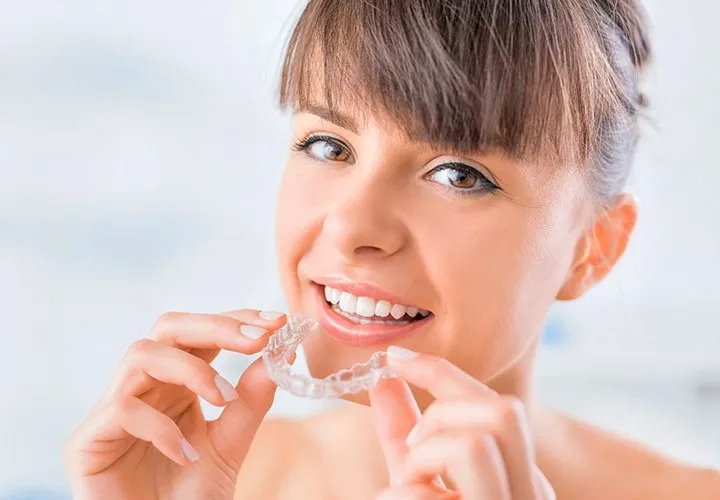 Invisalign® Clear Braces Teeth Straightening